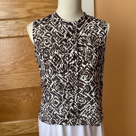 HARVE BENARD Chocolate and Cream Floral Blouse - Picture 3 of 11